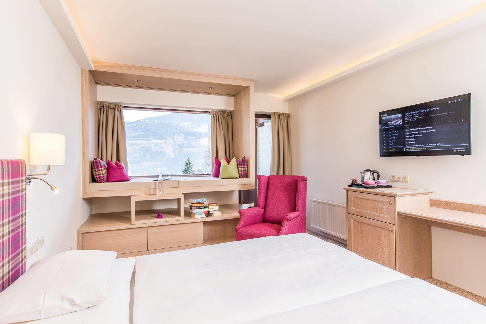 Alpin- Das Sporthotel - Ski In Ski Out Cityxpress, Summercard Included Zell am See Eksteriør bilde